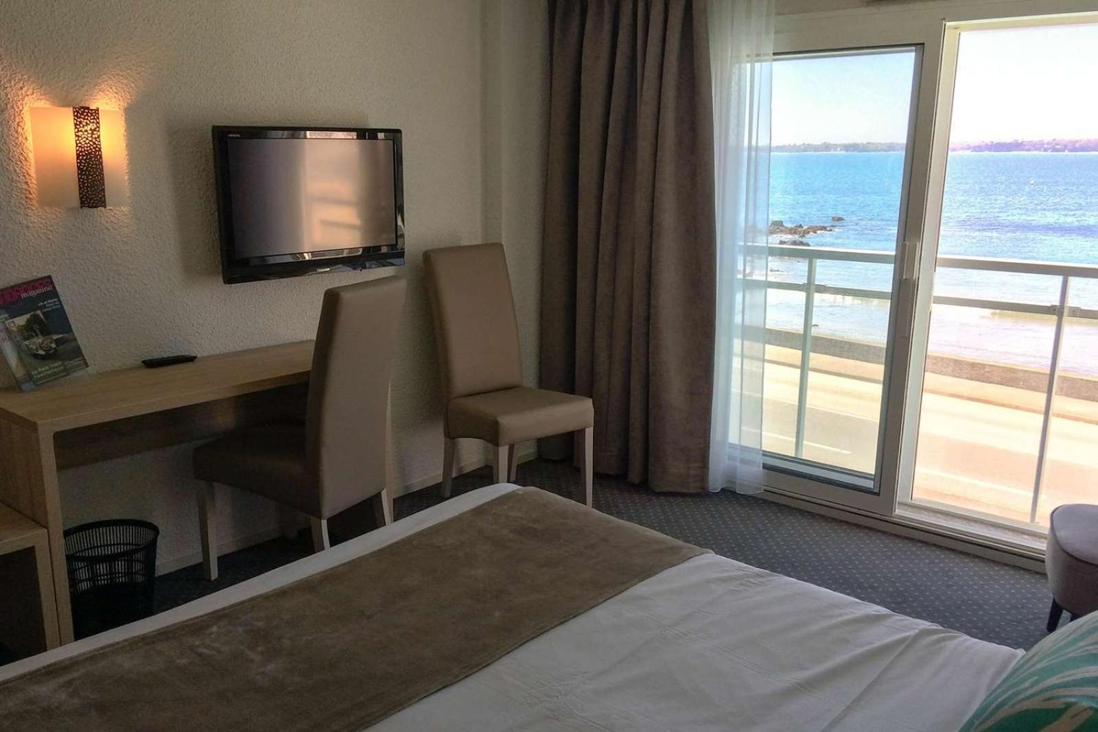 Brit Hotel De L'Ocean 콩카르노 외부 사진